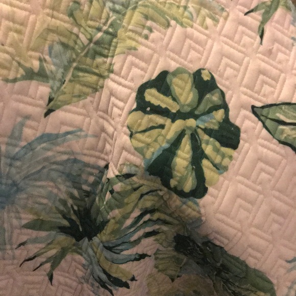 Green and white thin strap halter neck dress. - Picture 7 of 7